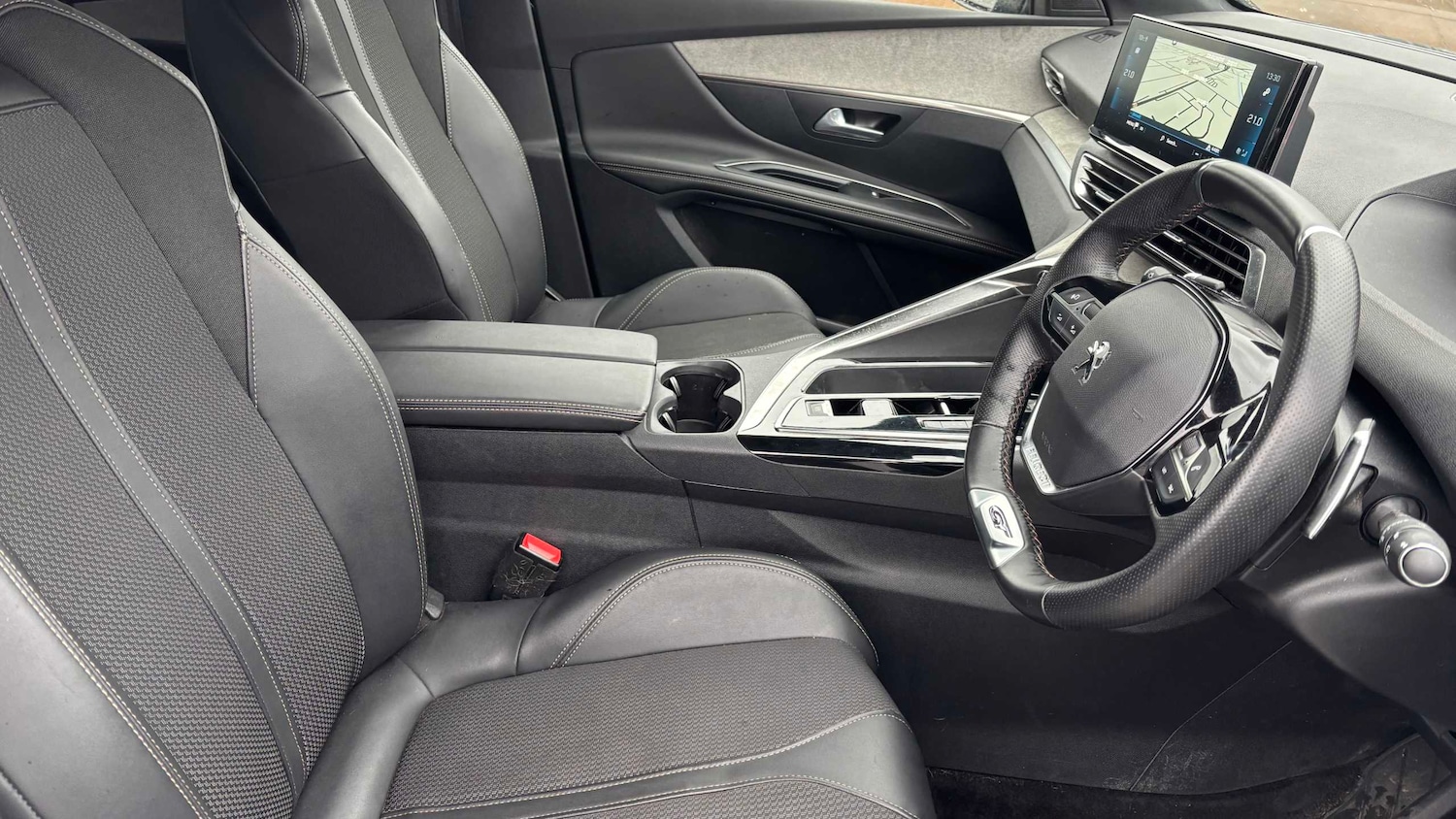 Used Peugeot 3008 2024 for sale - 76955248: Photo 7