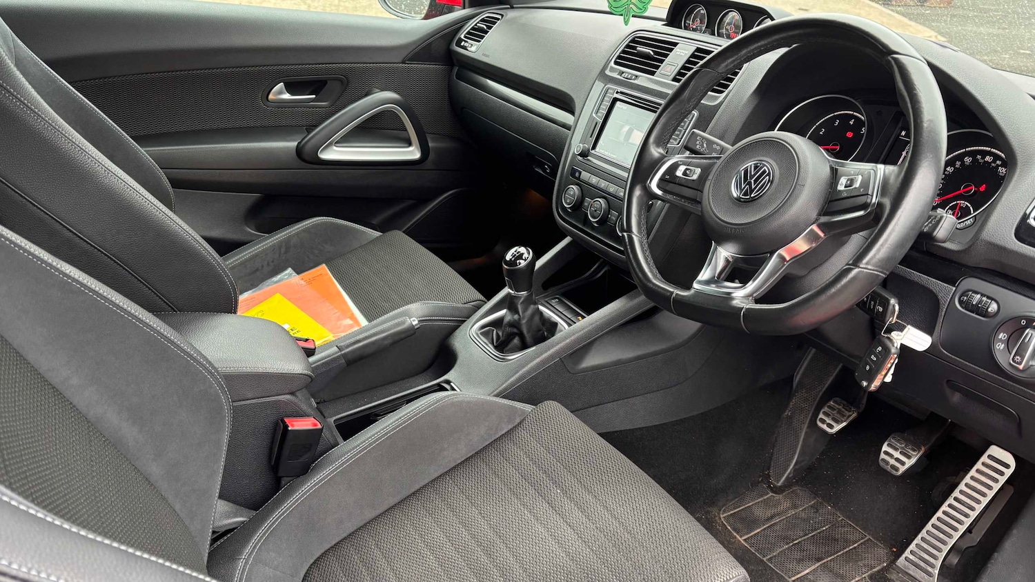 Used Volkswagen Scirocco 2017 for sale - 77787232: Photo 5