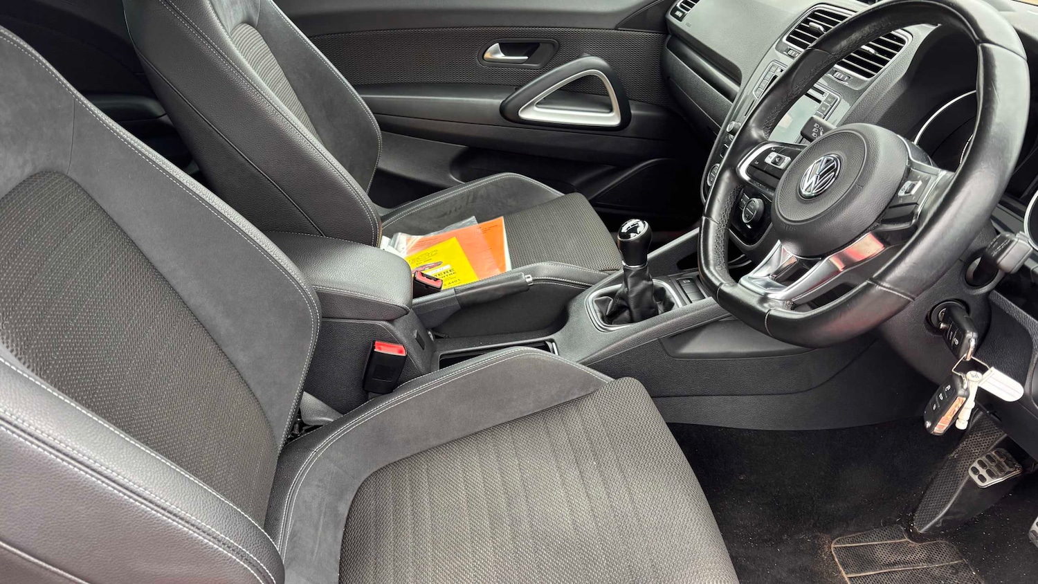 Used Volkswagen Scirocco 2017 for sale - 77787232: Photo 6