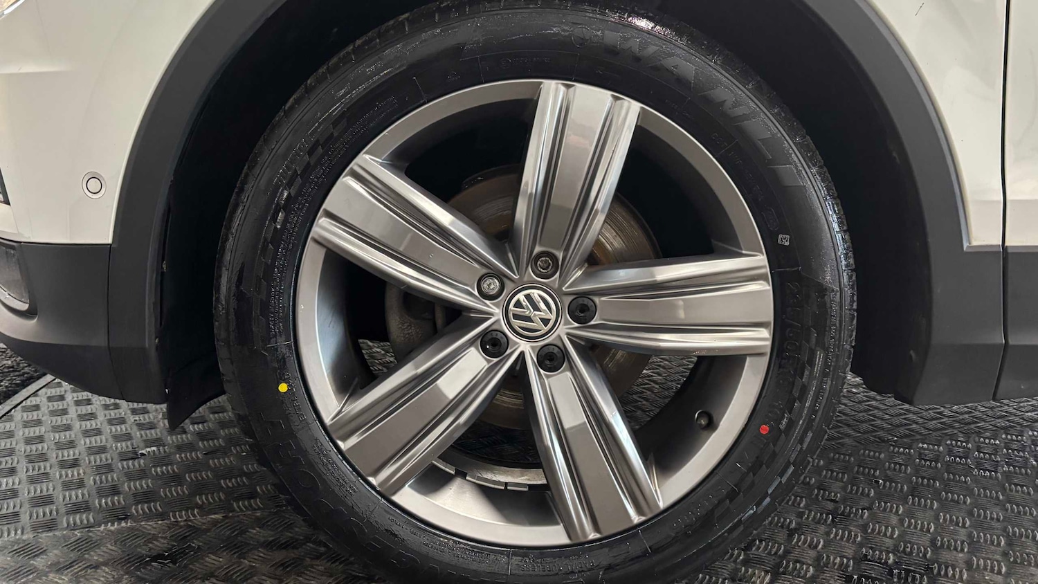 Used Volkswagen Tiguan 2019 for sale - 77526946: Photo 11