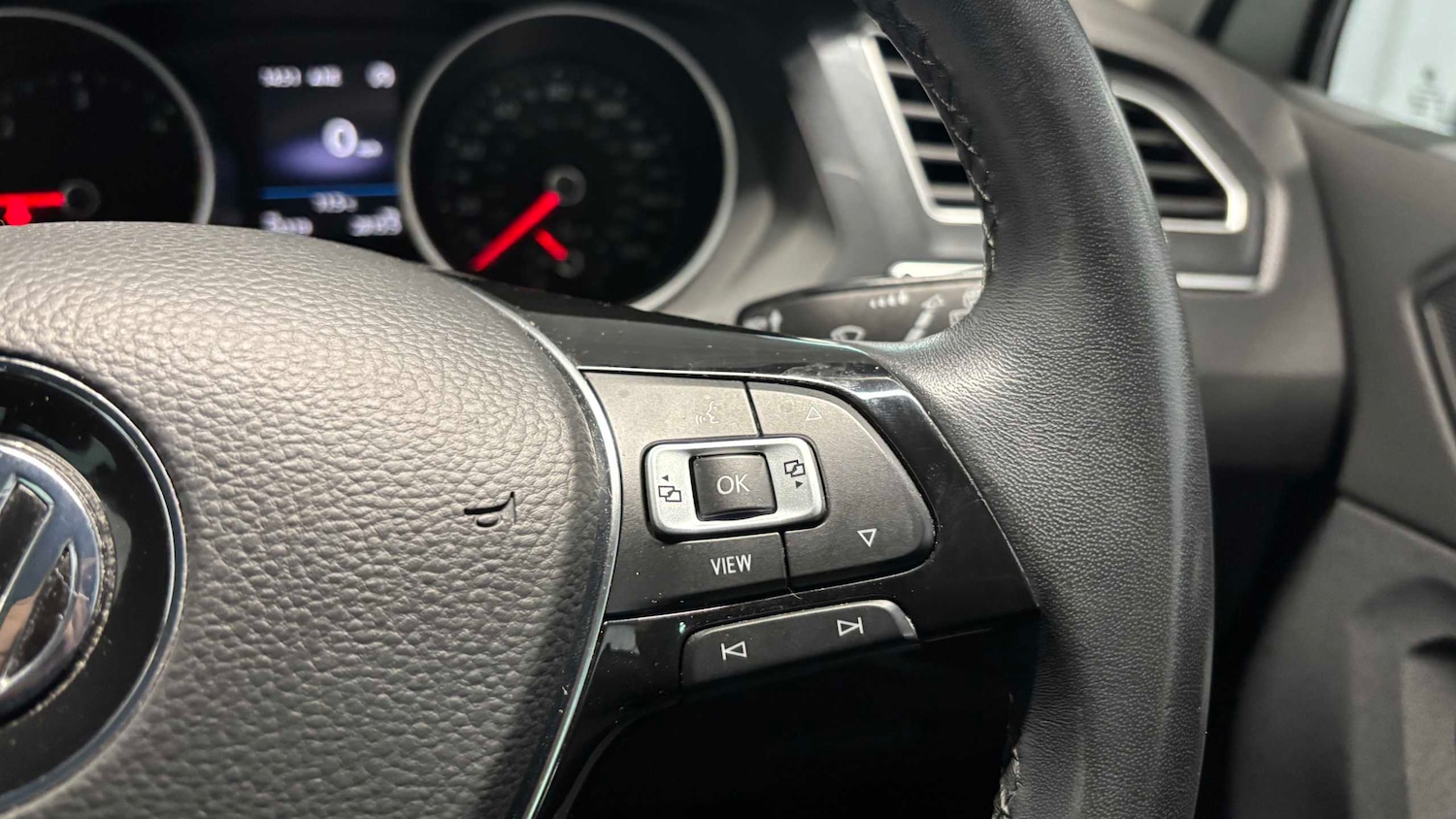 Used Volkswagen Tiguan 2019 for sale - 77526946: Photo 17