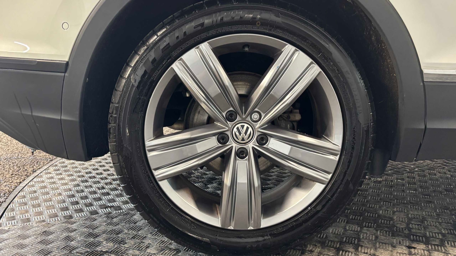 Used Volkswagen Tiguan 2019 for sale - 77526946: Photo 9