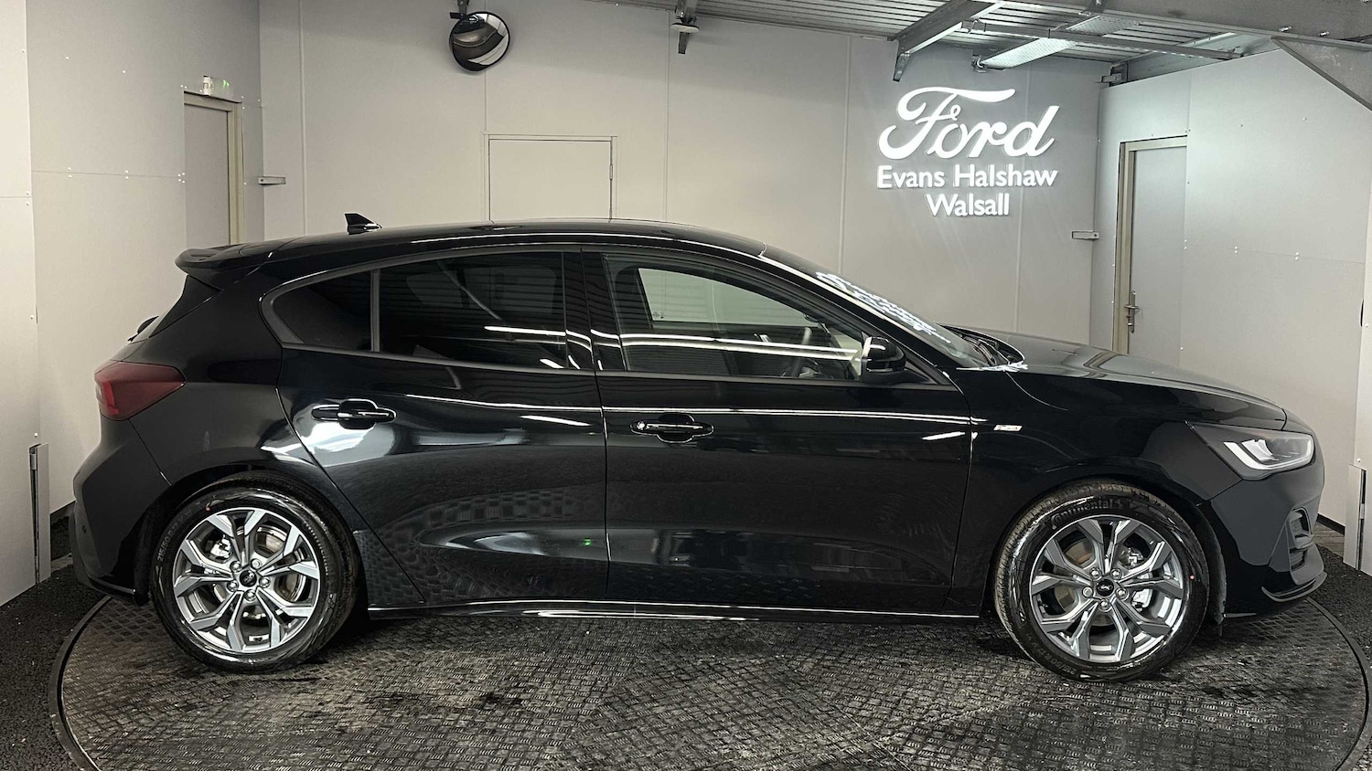 Used Ford Focus 2025 for sale - 76692134: Photo 4