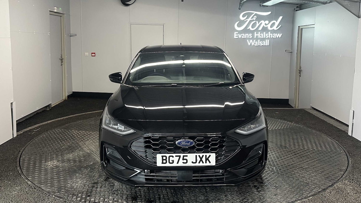 Used Ford Focus 2025 for sale - 76692134: Photo 5