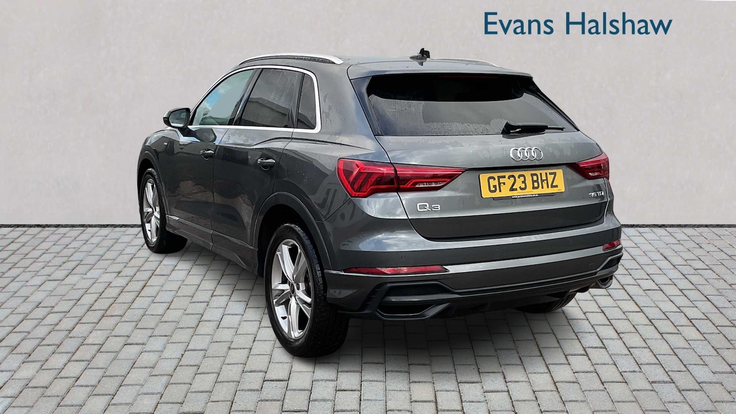 Used Audi Q3 2023 for sale - 76329259: Photo 2