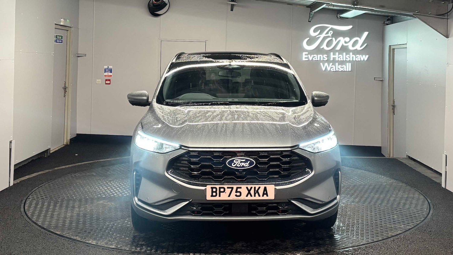 Used Ford Kuga 2025 for sale - 77740820: Photo 2