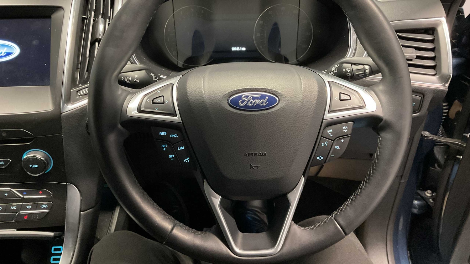 Used Ford S-Max 2022 for sale - 76475790: Photo 14