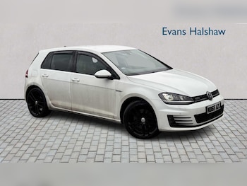 Used Volkswagen Golf 2015 for sale - 77414902: Photo