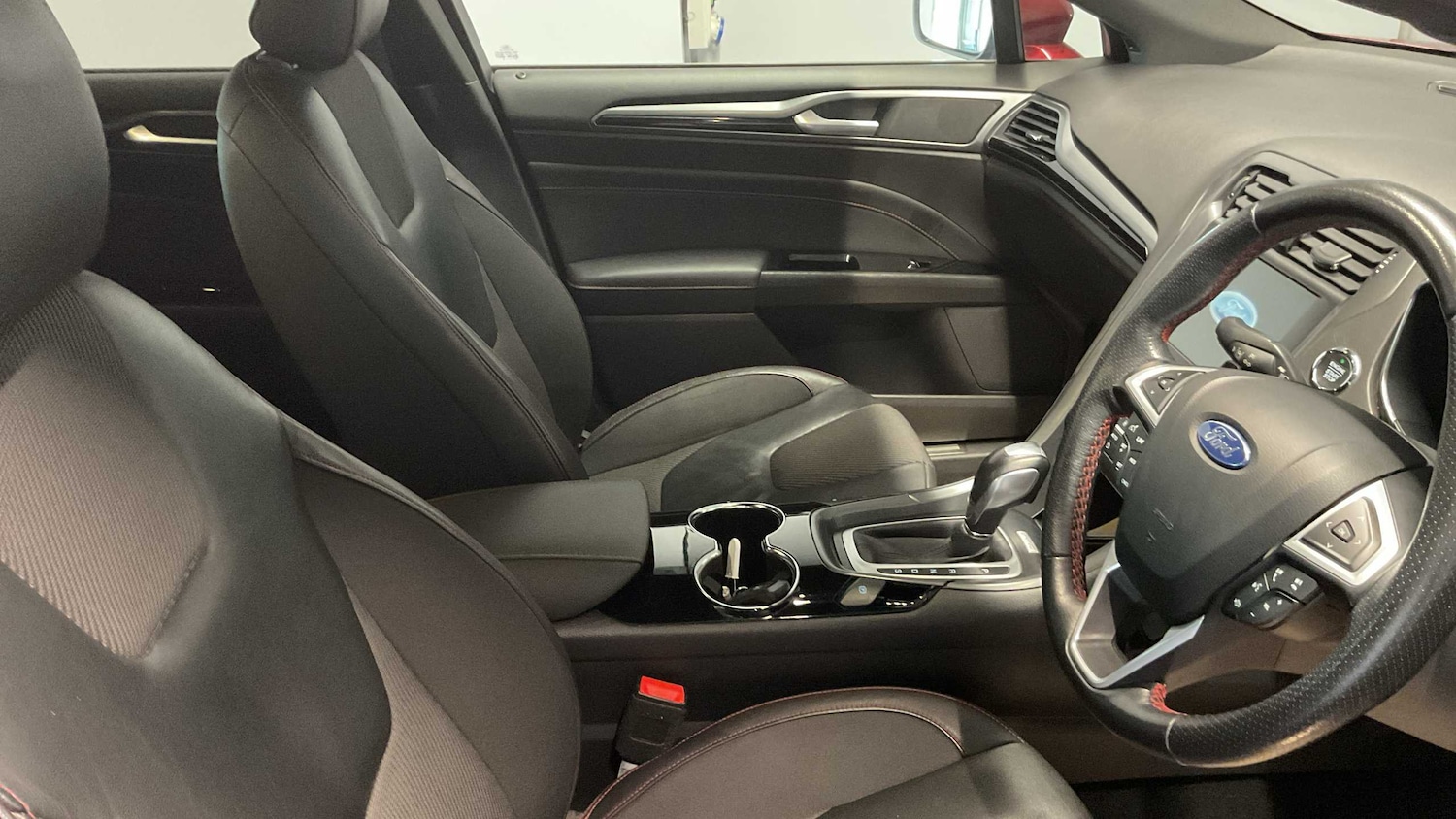 Used Ford Mondeo 2018 for sale - 75846356: Photo 14