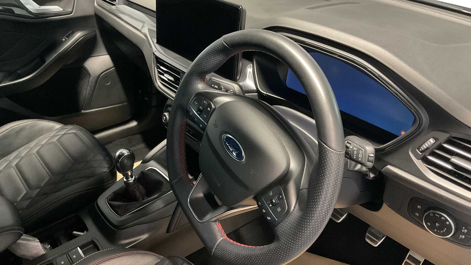 Used Ford Focus 2022 for sale - 76034689: Photo 13