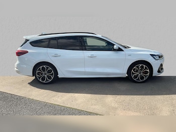 Used Ford Focus 2022 for sale - 76034689: Photo