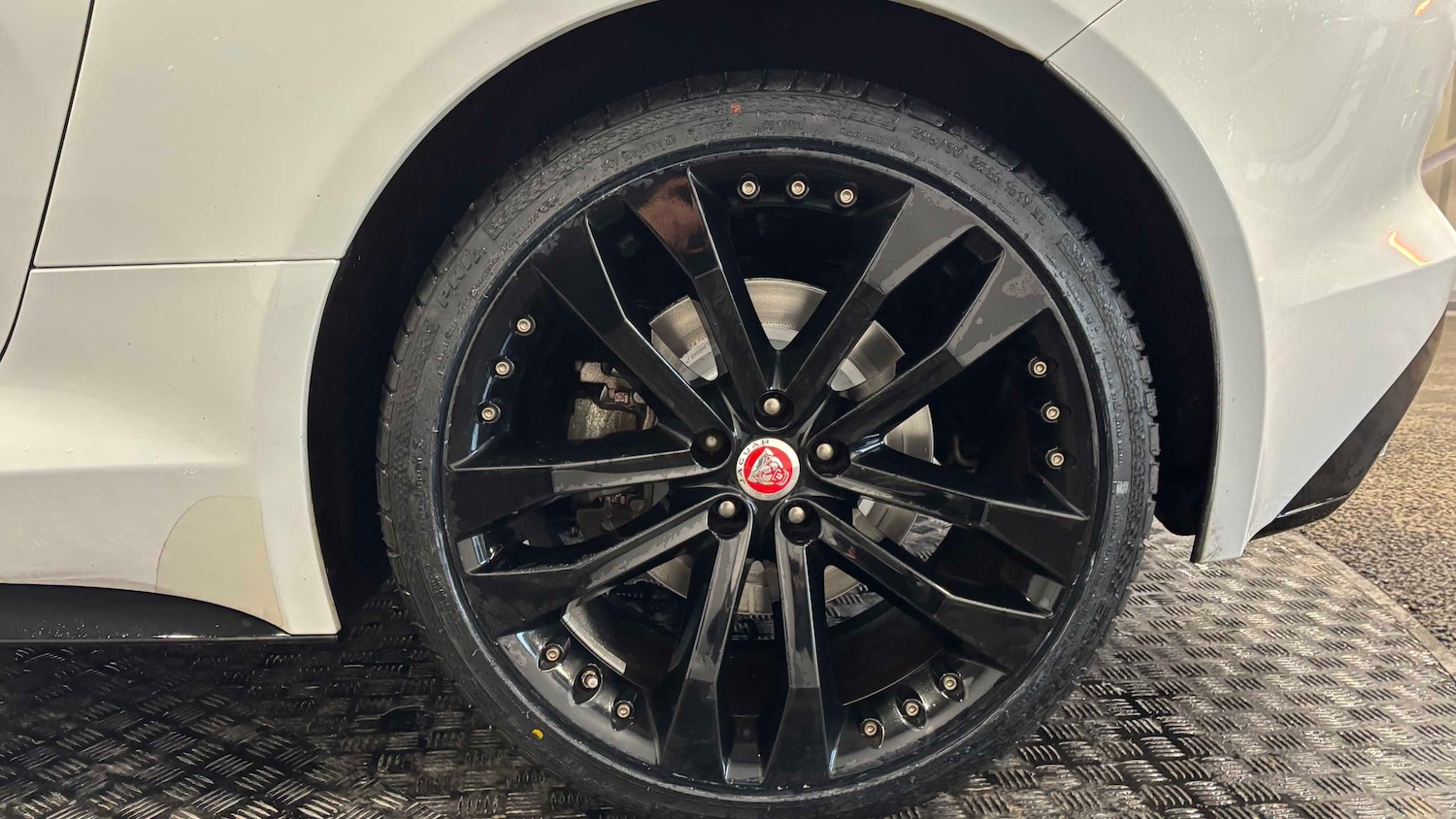 Used Jaguar F-Type 2019 for sale - 77601233: Photo 12