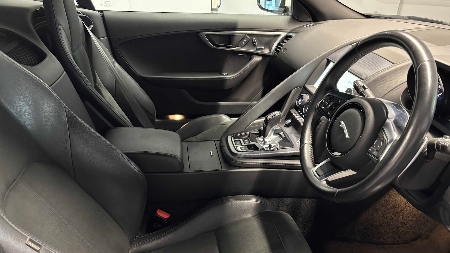 Used Jaguar F-Type 2019 for sale - 77601233: Photo 14