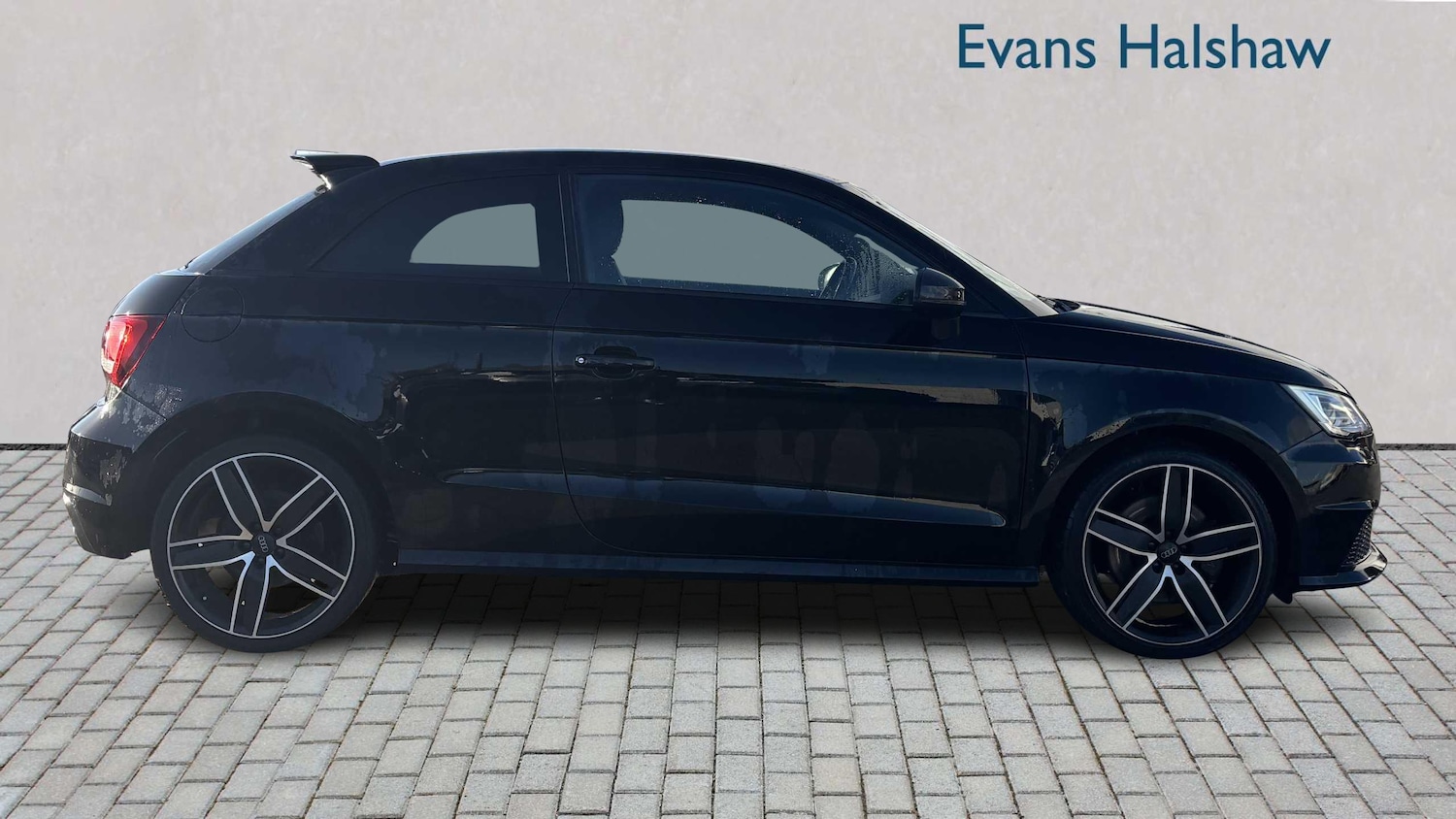 Used Audi A1 2017 for sale - 77011077: Photo 3