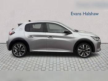 Used Peugeot 208 2022 for sale - 77308429: Photo