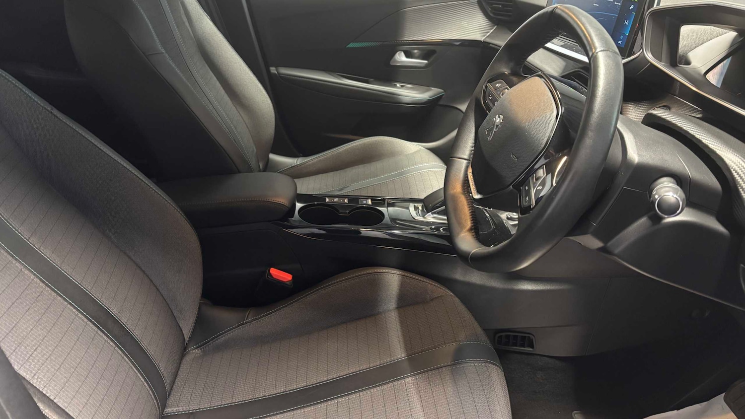 Used Peugeot 208 2020 for sale - 77123465: Photo 14