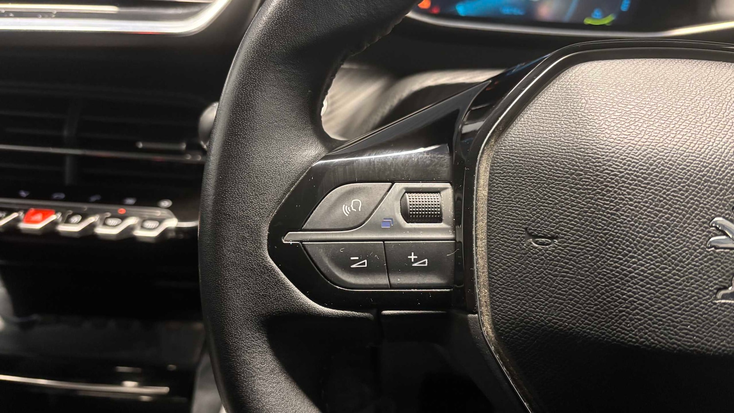 Used Peugeot 208 2020 for sale - 77123465: Photo 16