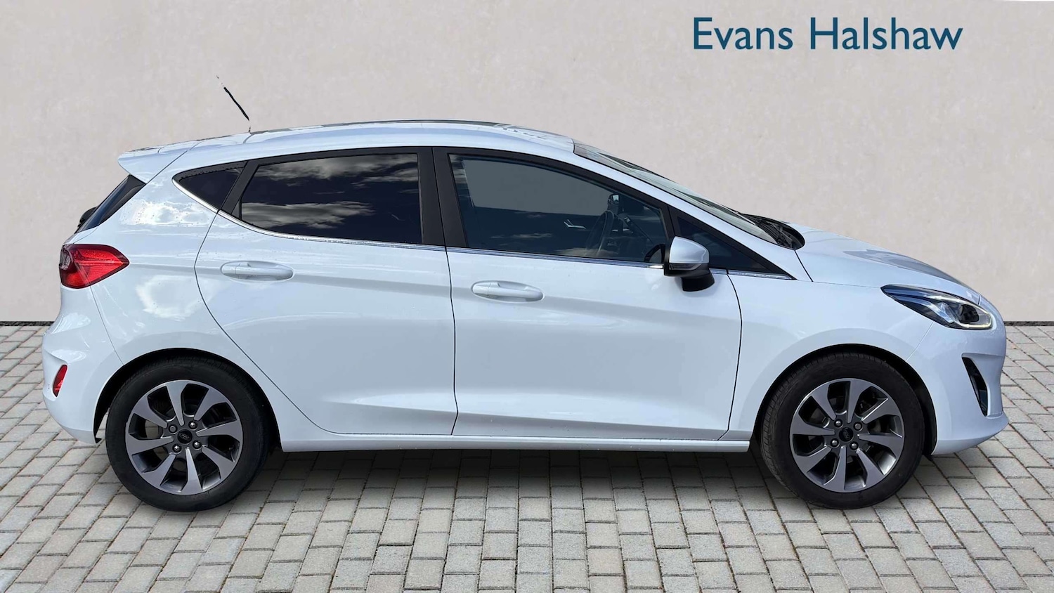 Used Ford Fiesta 2017 for sale - 78037809: Photo 3