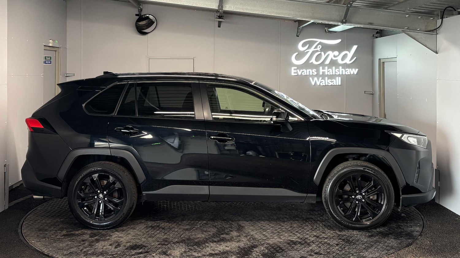 Used Toyota RAV4 2022 for sale - 77429249: Photo 4