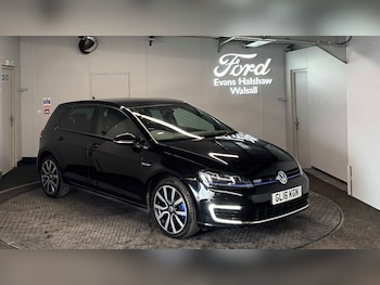 Used Volkswagen Golf 2016 for sale - 78925200: Photo