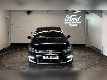 Used Volkswagen Golf 2016 for sale - 78925200: Photo