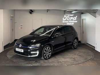 Used Volkswagen Golf 2016 for sale - 78925200: Photo
