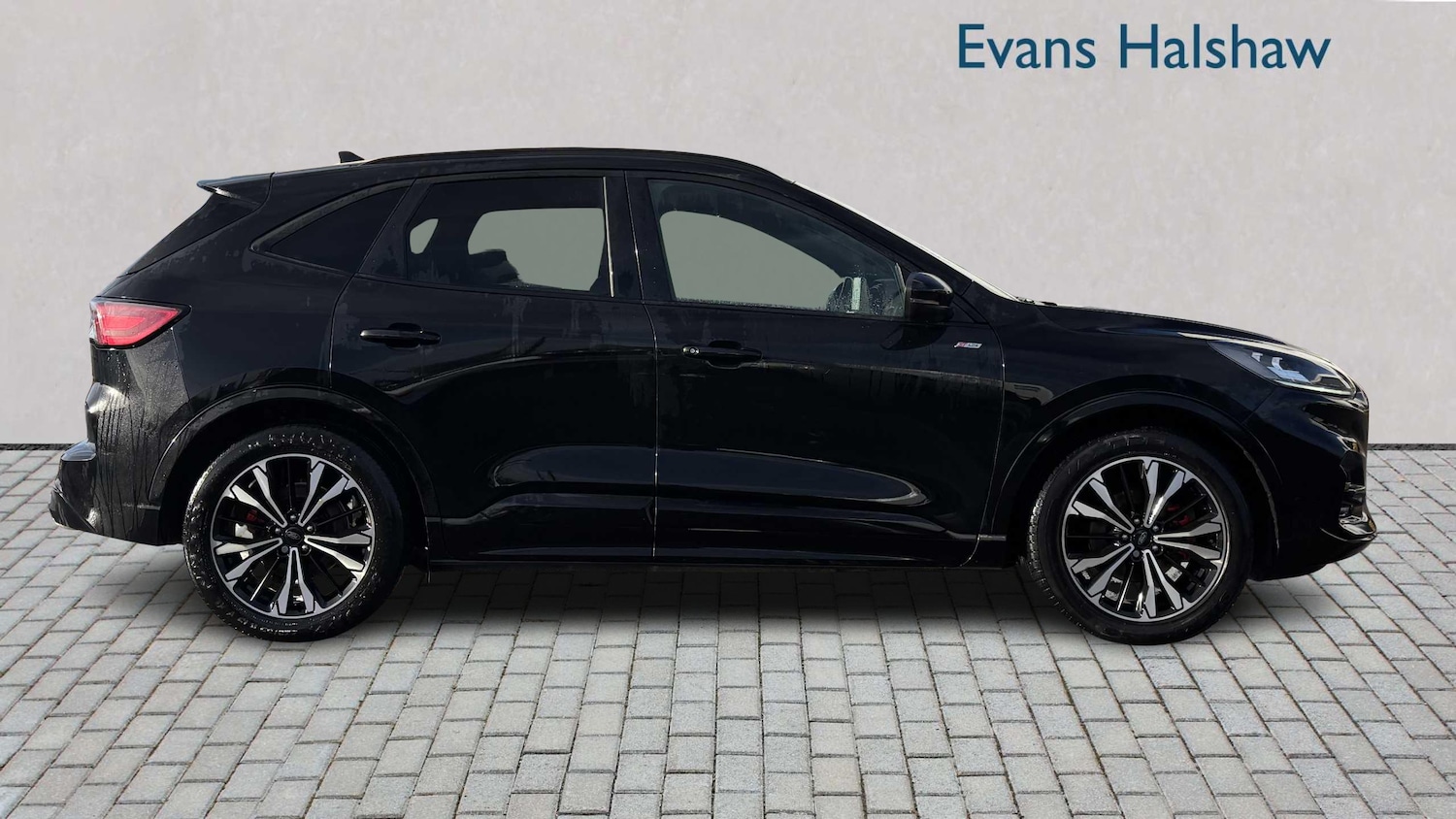 Used Ford Kuga 2023 for sale - 76875690: Photo 3