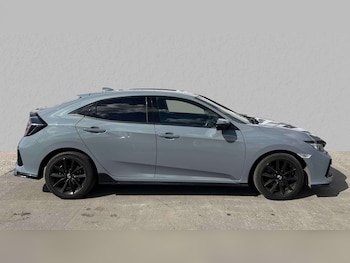 Used Honda Civic 2020 for sale - 75944362: Photo