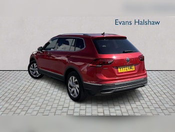 Used Volkswagen Tiguan Allspace 2023 for sale - 78365742: Photo