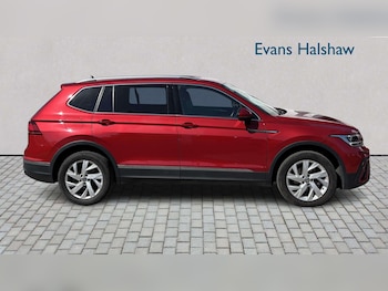 Used Volkswagen Tiguan Allspace 2023 for sale - 78365742: Photo