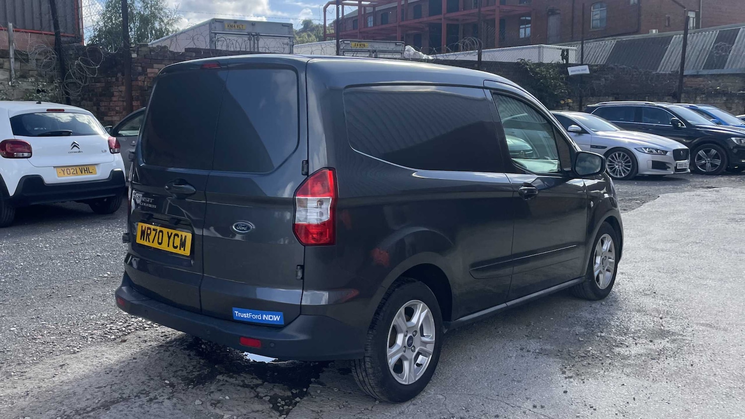 Used Ford Transit Courier 2020 for sale - 76390690: Photo 20