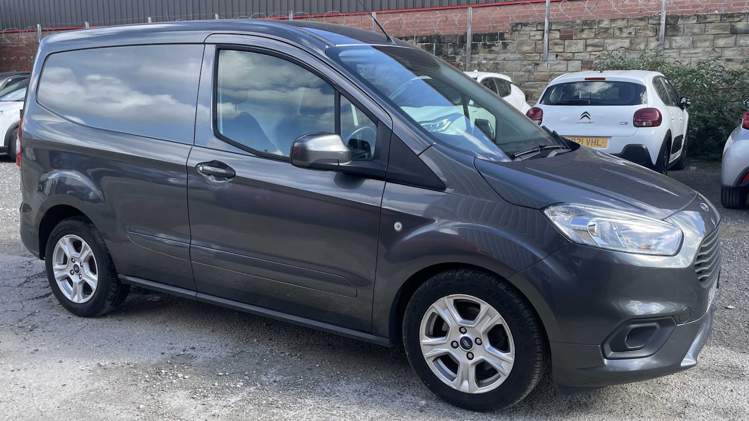 Used Ford Transit Courier 2020 for sale - 76390690: Photo 23