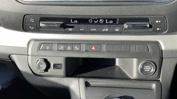 Used Peugeot Traveller 2019 for sale - 76262374: Photo 18