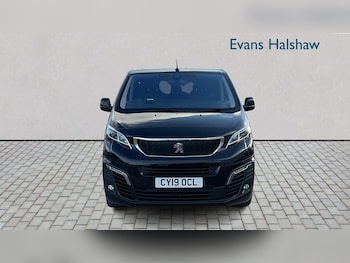 Used Peugeot Traveller 2019 for sale - 76262374: Photo 2
