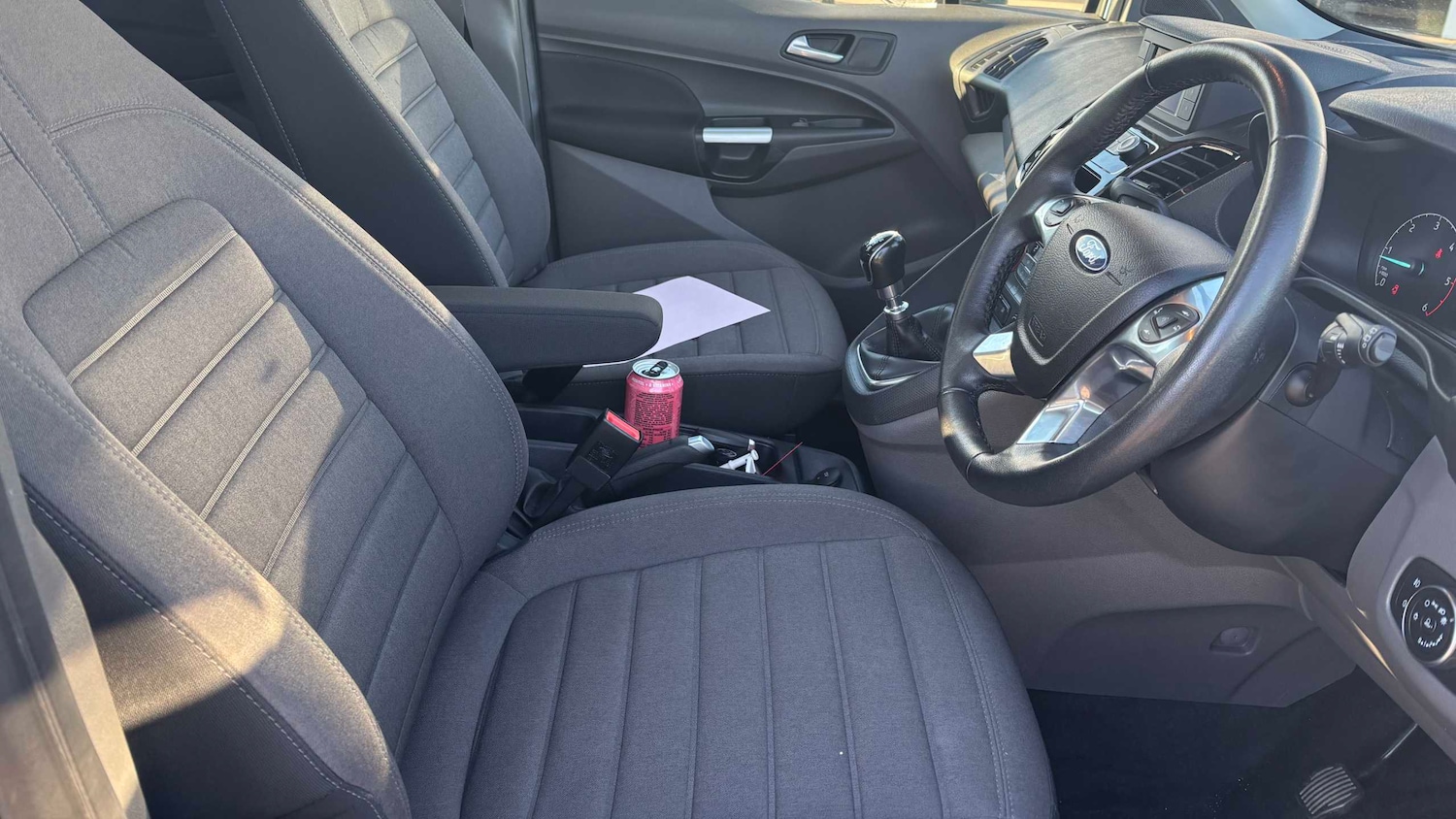 Used Ford Grand Tourneo Connect 2020 for sale - 76661731: Photo 7