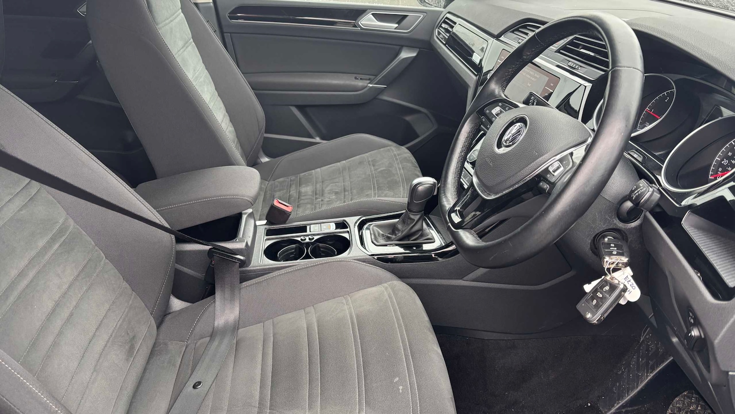 Used Volkswagen Touran 2020 for sale - 77540723: Photo 7