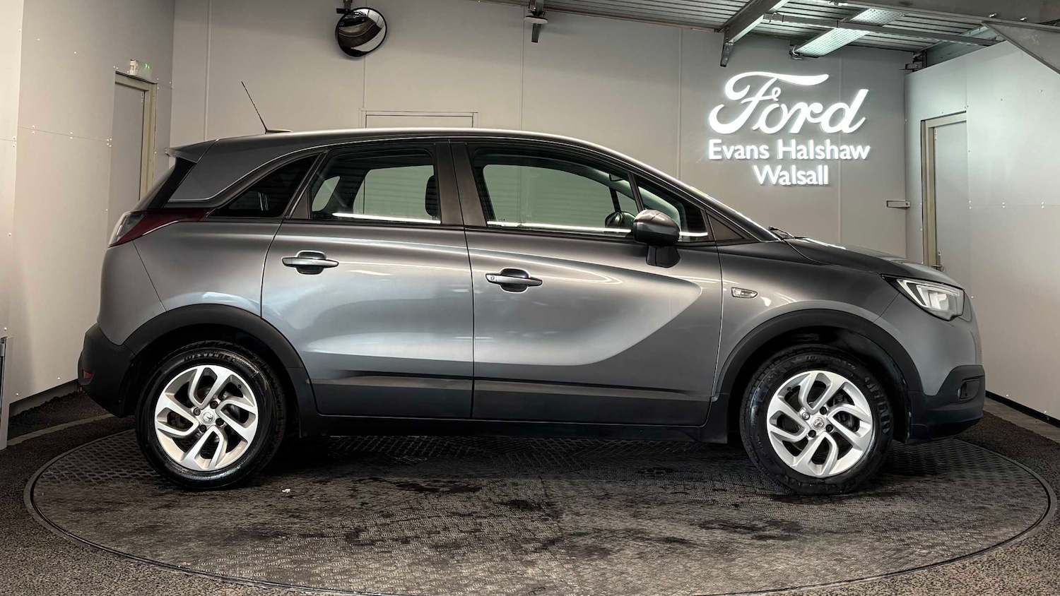 Used Vauxhall Crossland X 2017 for sale - 76916120: Photo 4