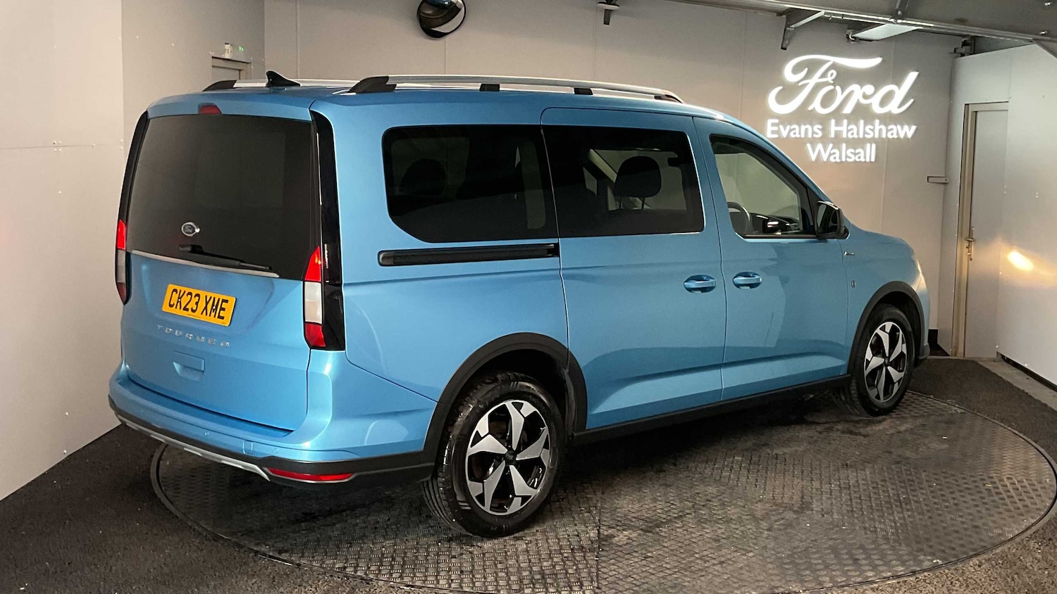 Used Ford Tourneo Connect 2023 for sale - 76523990: Photo 5