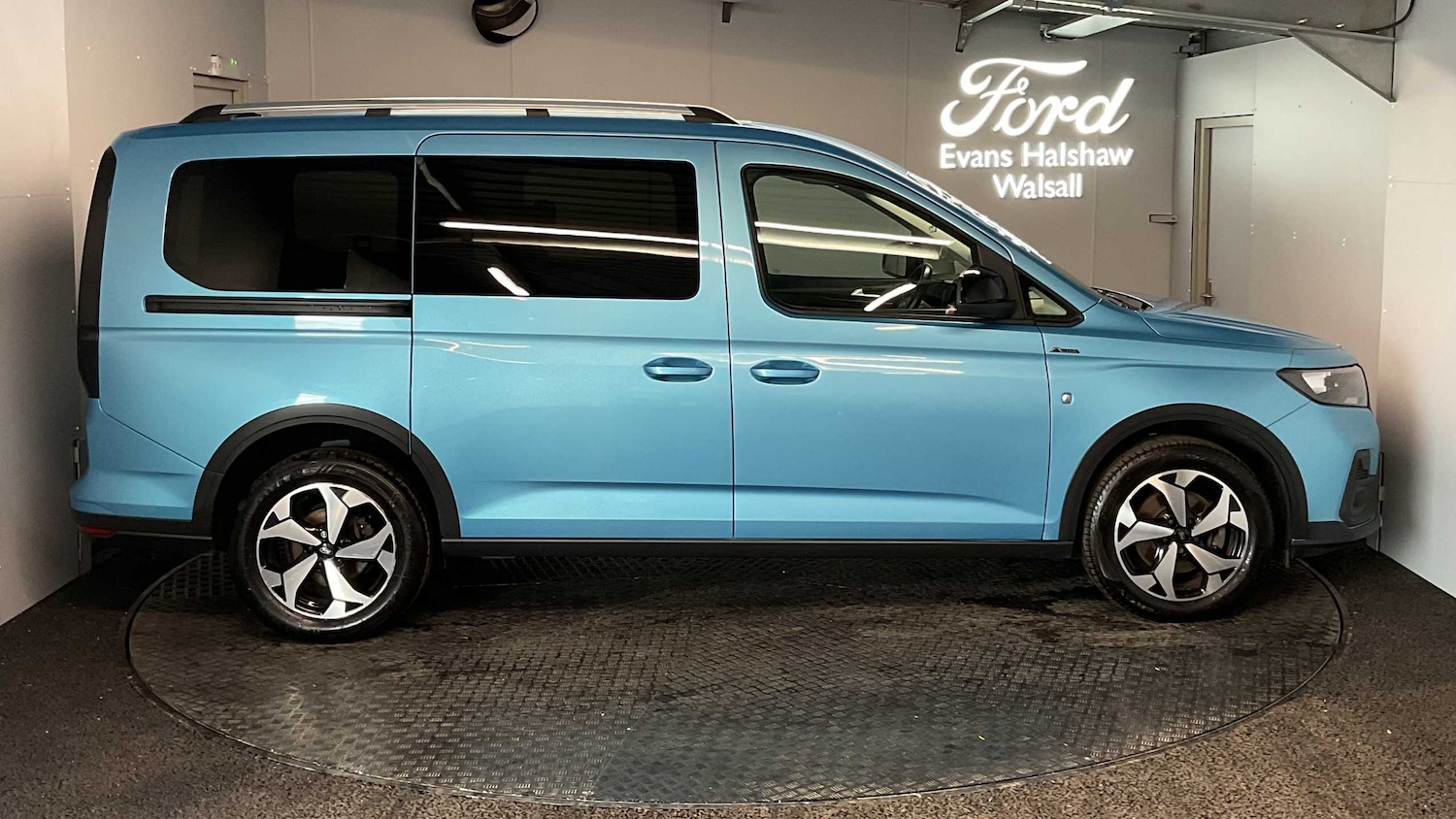 Used Ford Tourneo Connect 2023 for sale - 76523990: Photo 6