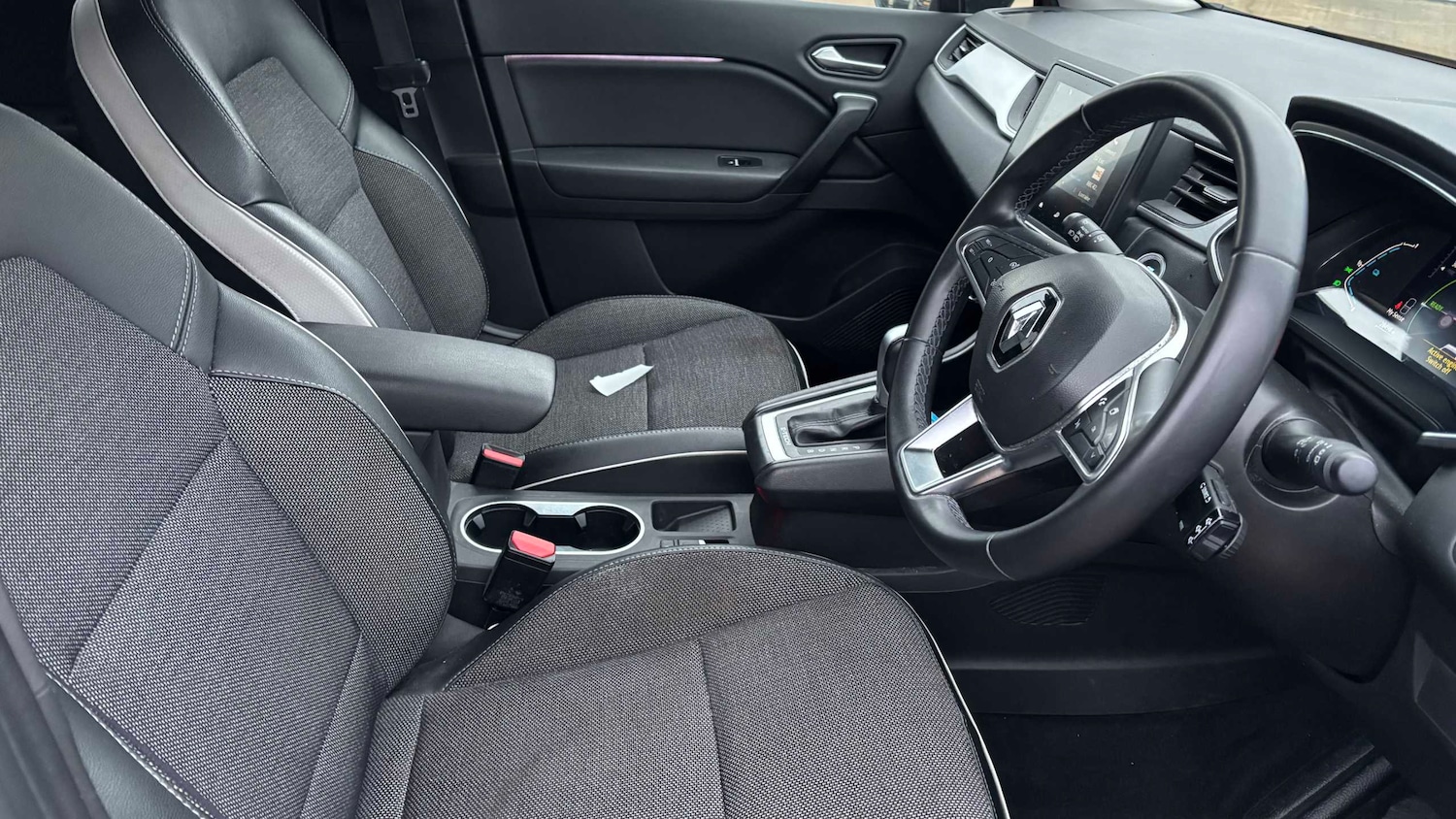 Used Renault Captur for sale - 77032258: Photo 7