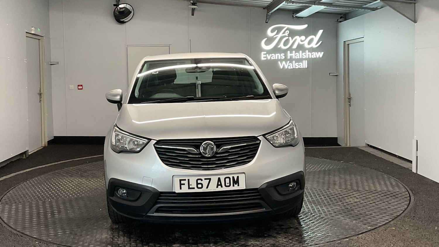 Used Vauxhall Crossland X 2017 for sale - 76459829: Photo 3