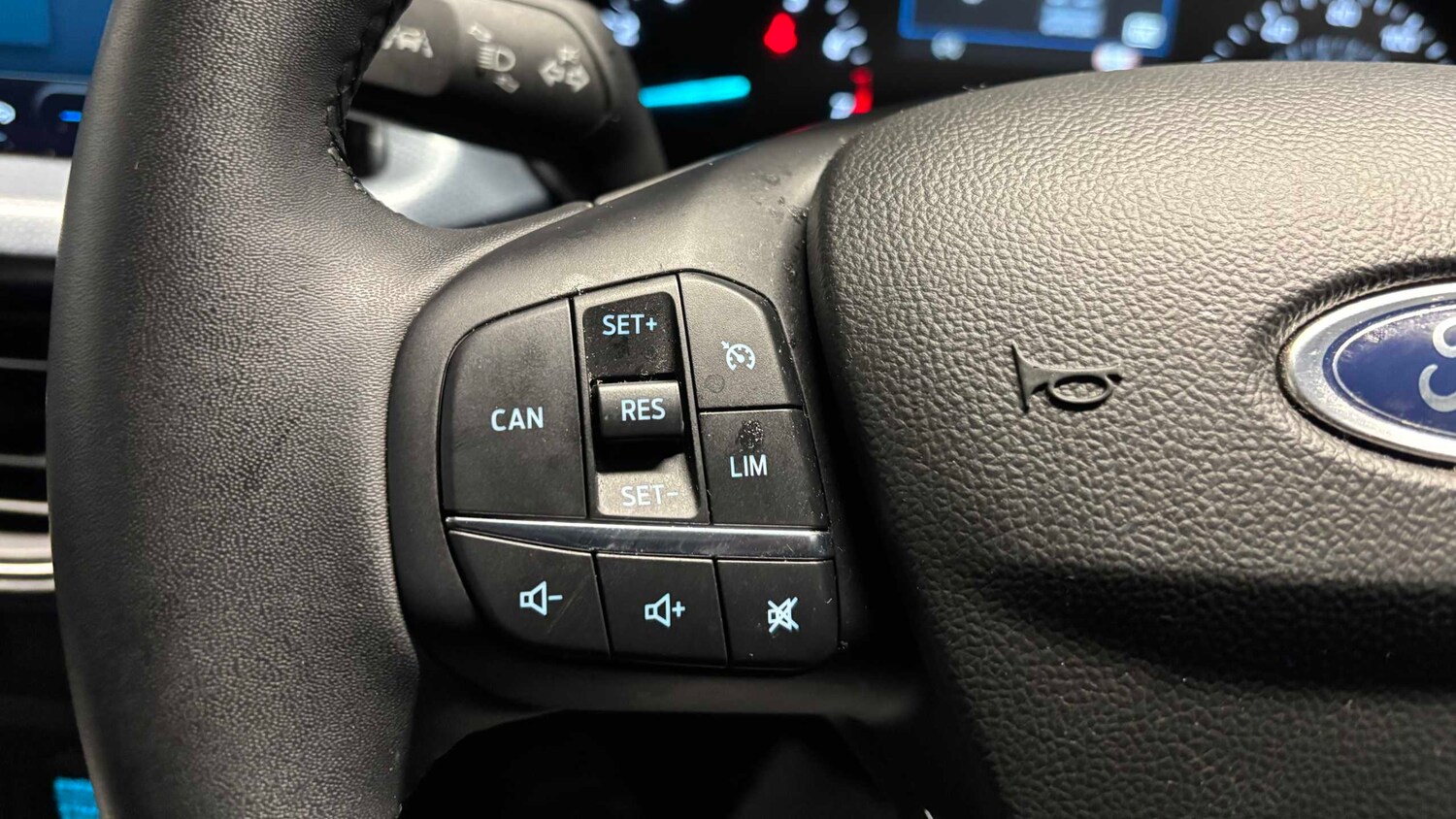 Used Ford Focus 2022 for sale - 76929066: Photo 16