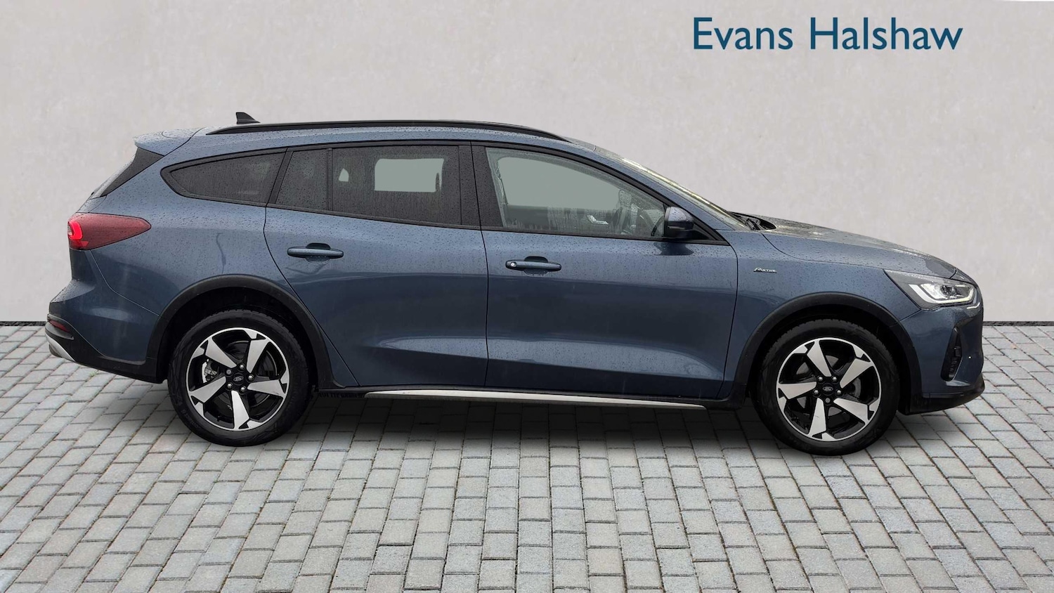 Used Ford Focus 2022 for sale - 76929066: Photo 3