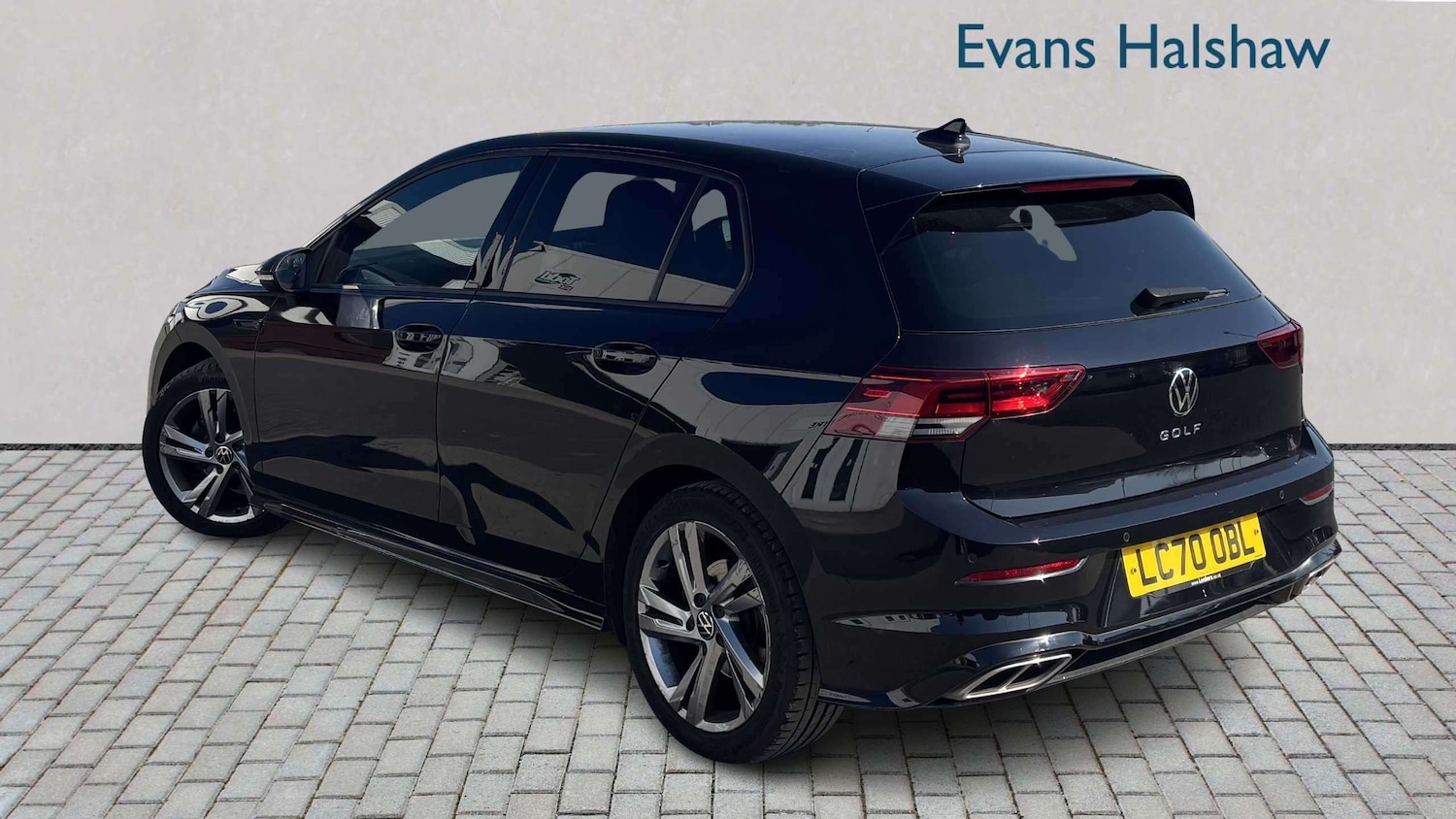 Used Volkswagen Golf 2020 for sale - 77960610: Photo 2