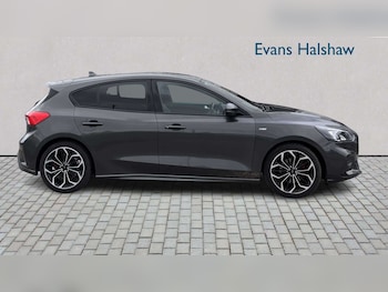 Used Ford Focus 2019 for sale - 77914111: Photo