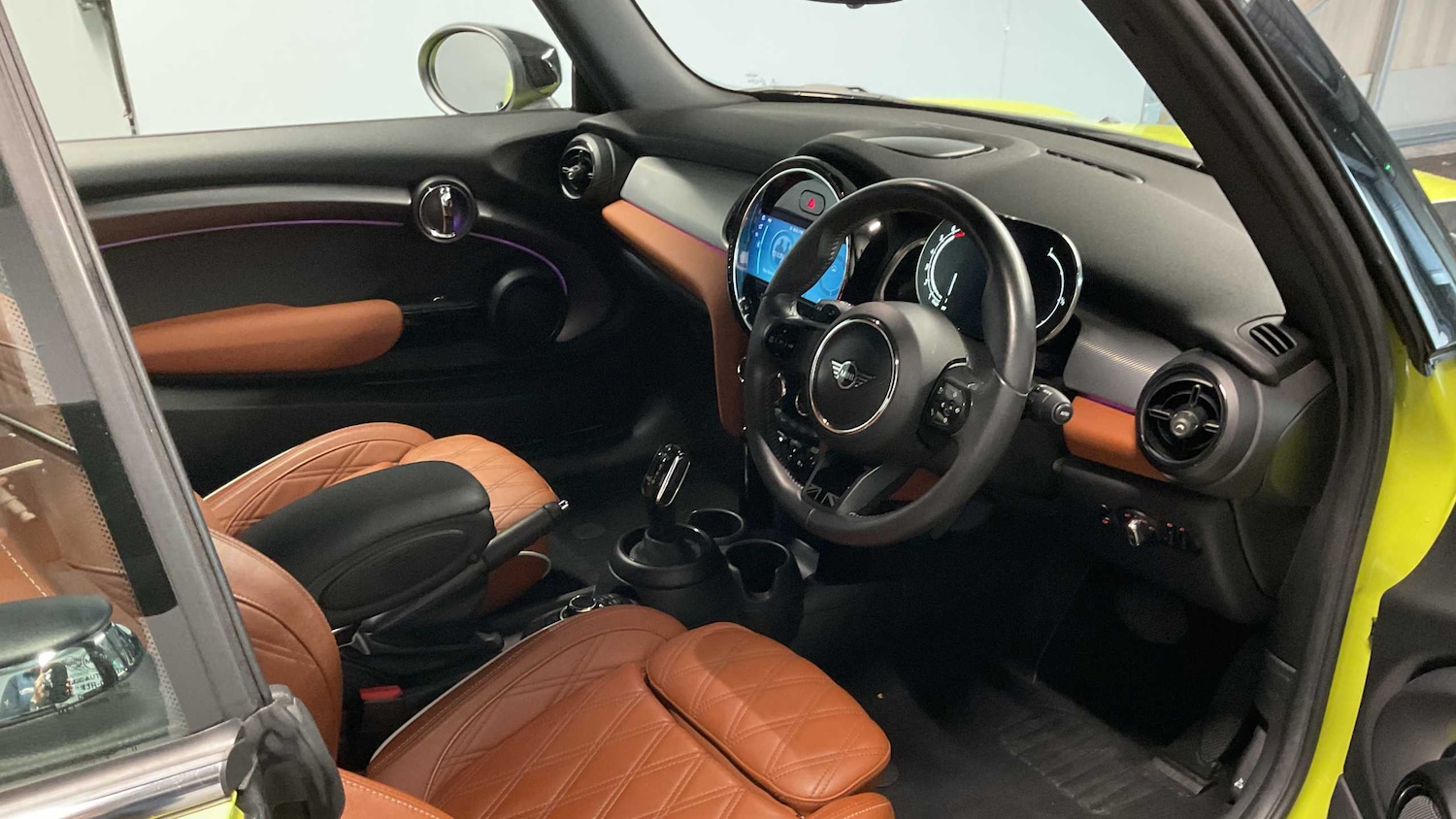 Used MINI Convertible 2022 for sale - 76329300: Photo 13