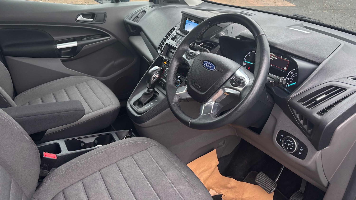 Used Ford Grand Tourneo Connect 2021 for sale - 77178935: Photo 6