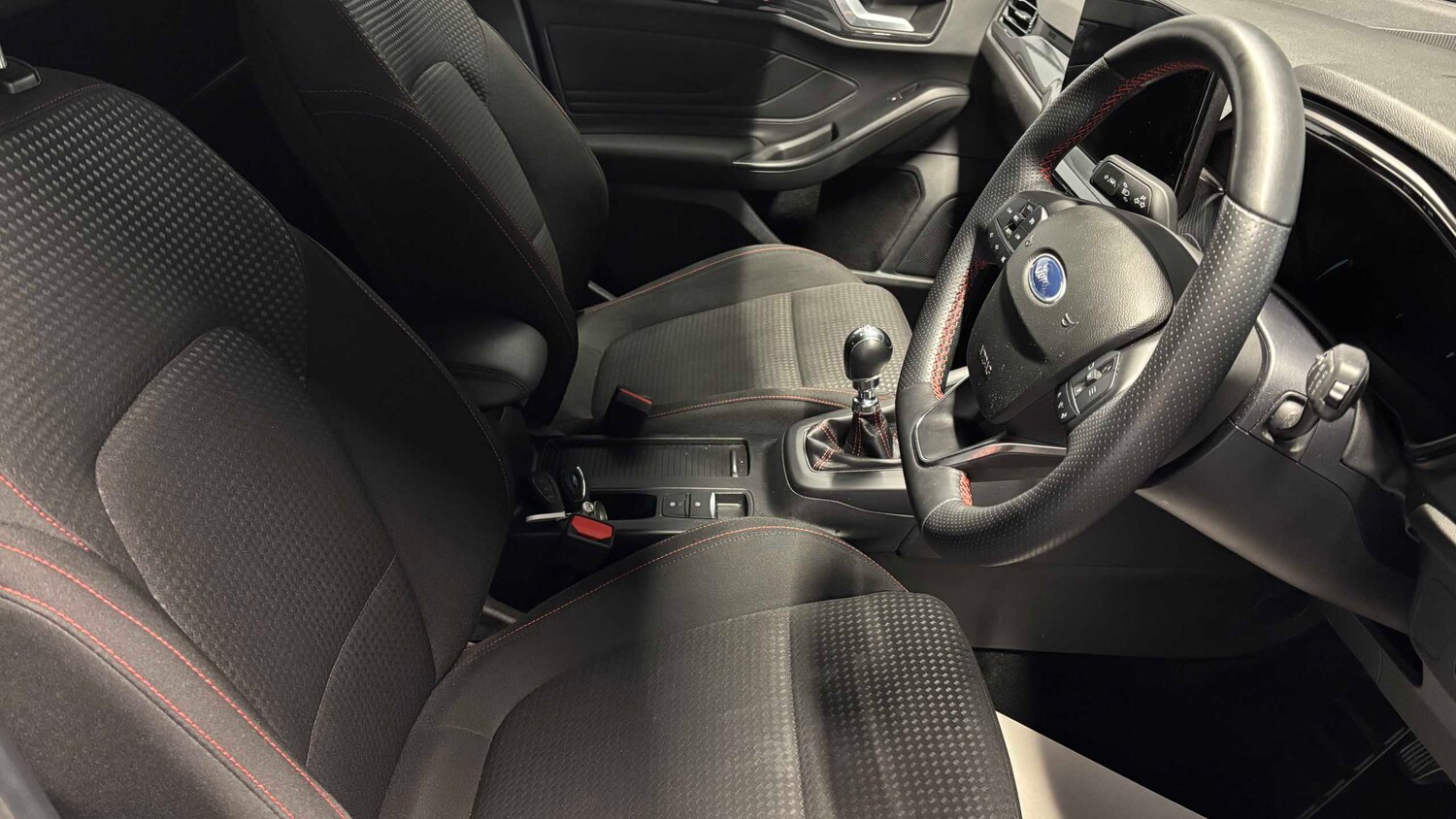 Used Ford Focus 2022 for sale - 76692127: Photo 14