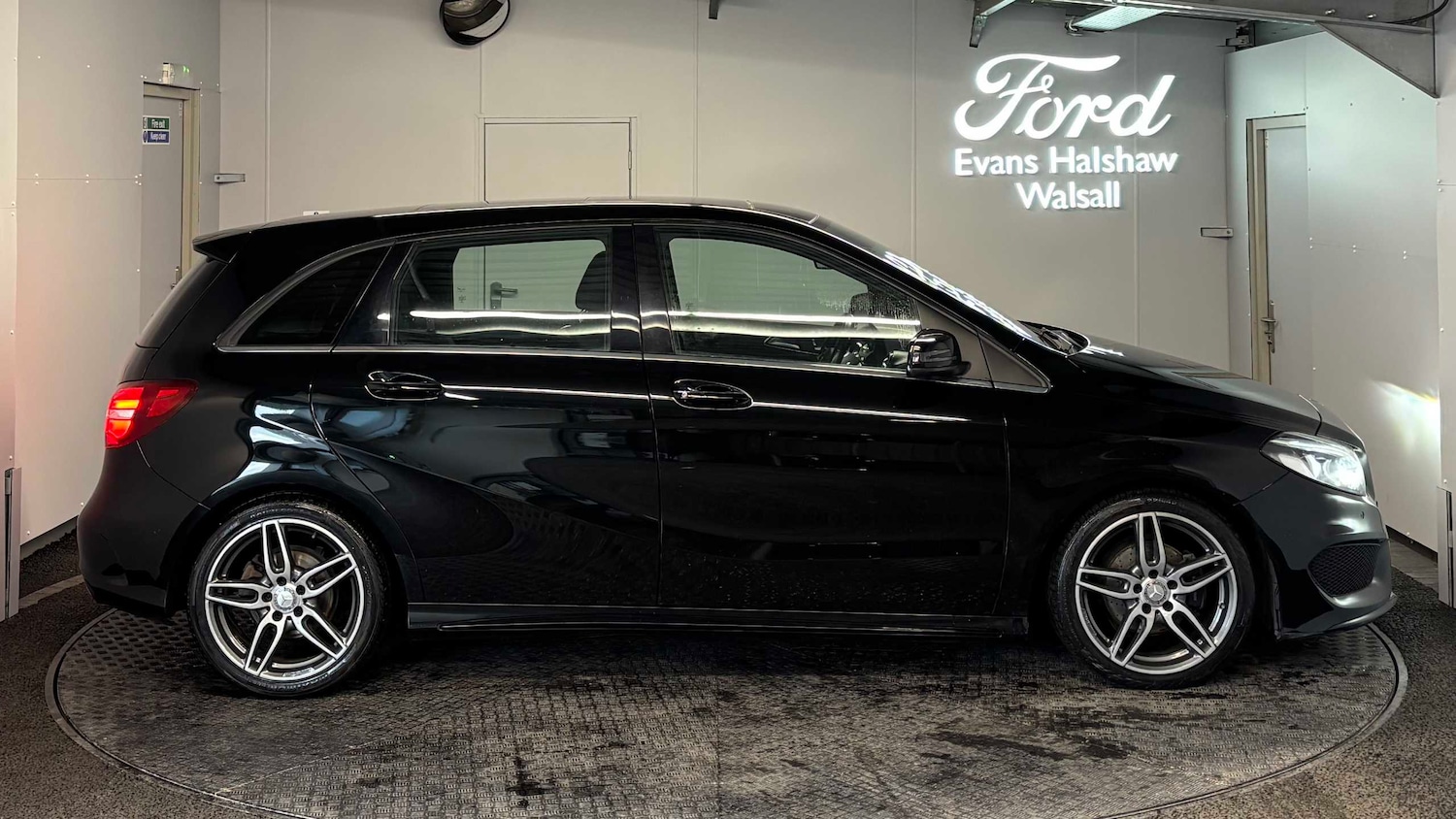 Used Mercedes-Benz B Class 2016 for sale - 77827345: Photo 4