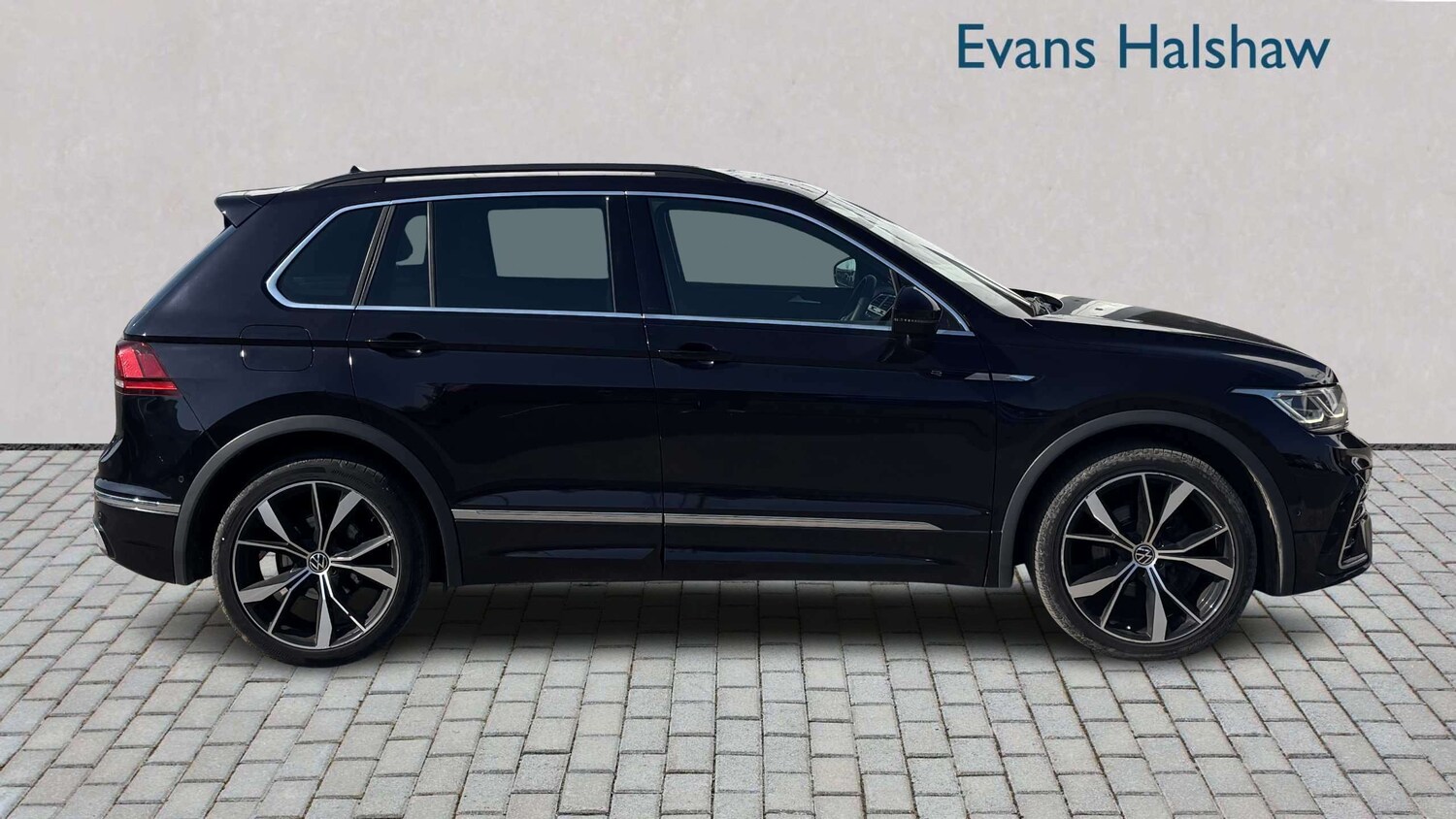 Used Volkswagen Tiguan 2021 for sale - 77961002: Photo 3